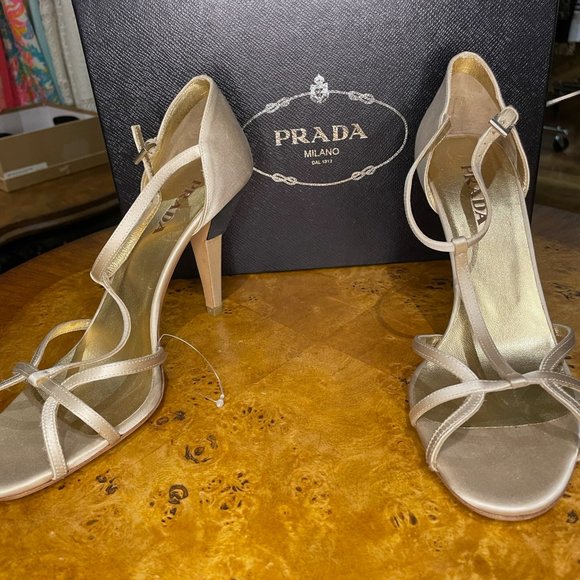 Prada gold satin t-strap sandal - Picture 3 of 6